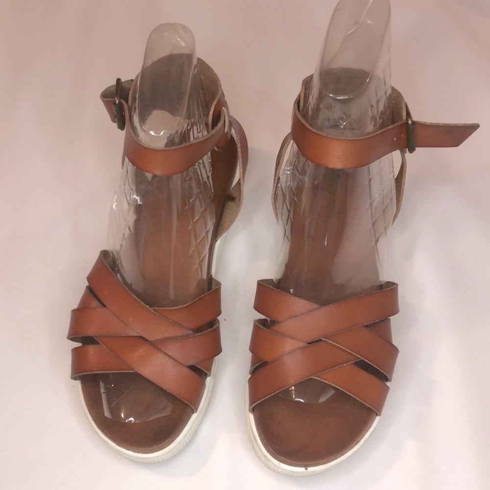 MIA Ellen Platform Women's Leather Sandals Size 8.5